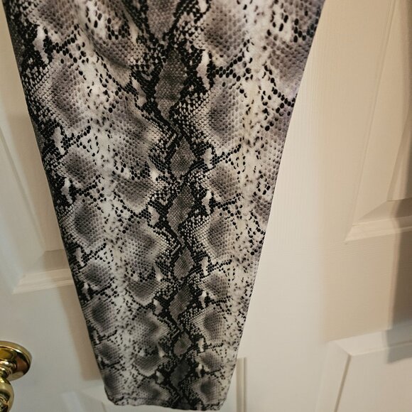 Snake print pants - Picture 5 of 6